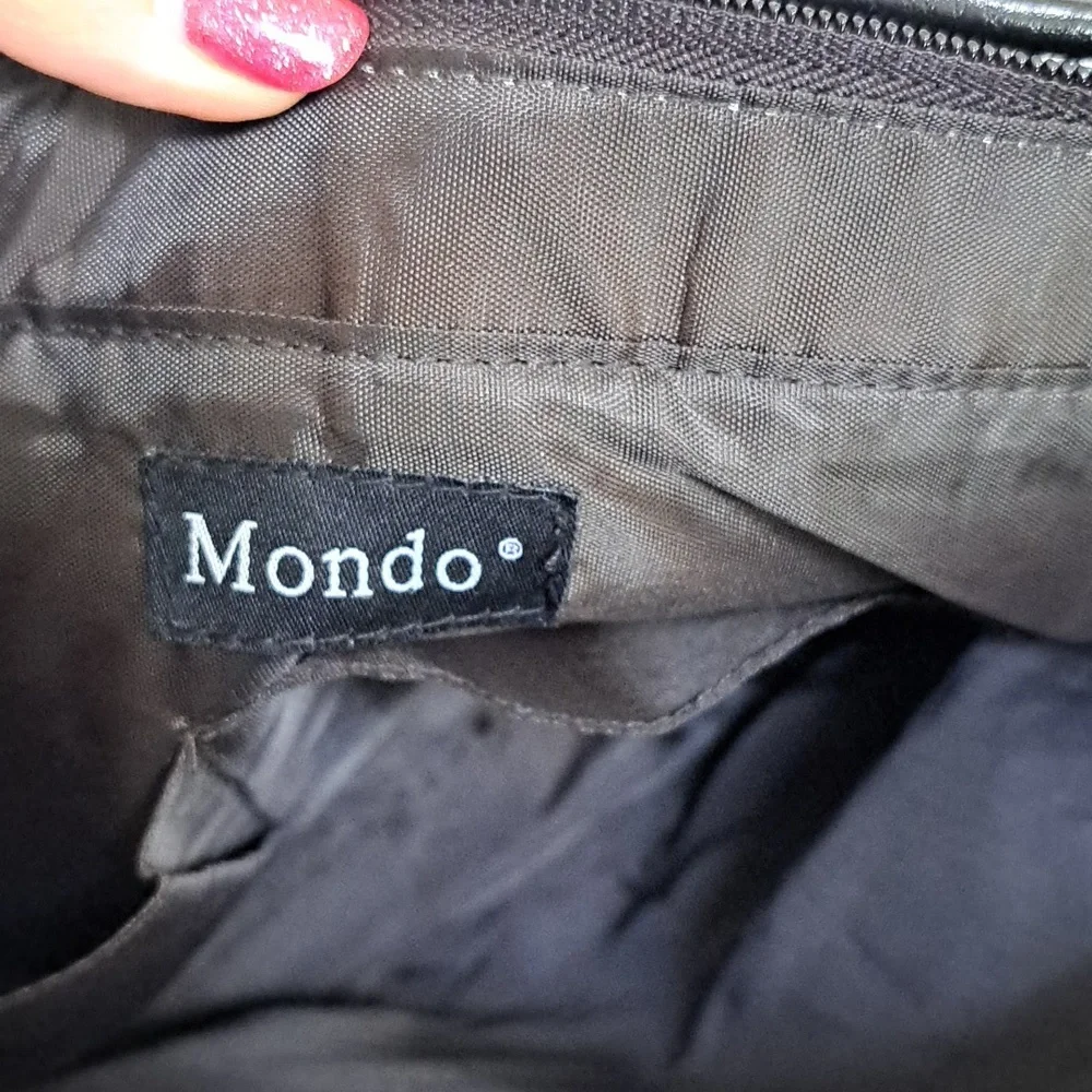 Mondo Giraffe Print Shoulder Bag. - Picture 12 of 13